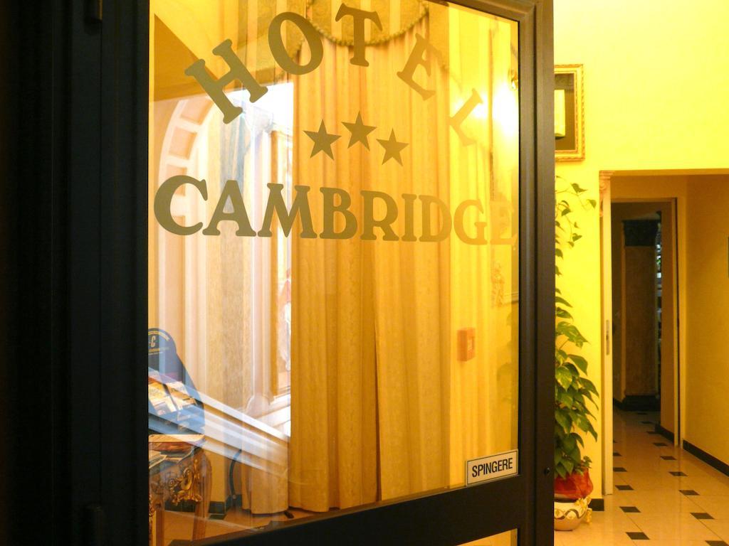 Cambridge Hotel Rom Exteriör bild
